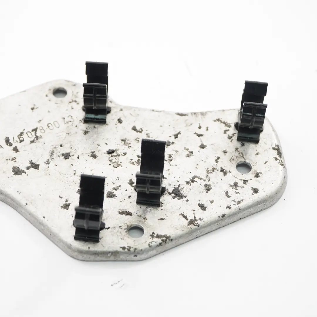 Plate Mercedes W204 Diesel OM646 Fuel Rail System Mounting Pate to with Part number A6460780043 Plate Mercedes W204 Diesel OM646 Fuel Rail System Mounting Pate - SKU A6460780043 - Part number A6460780043