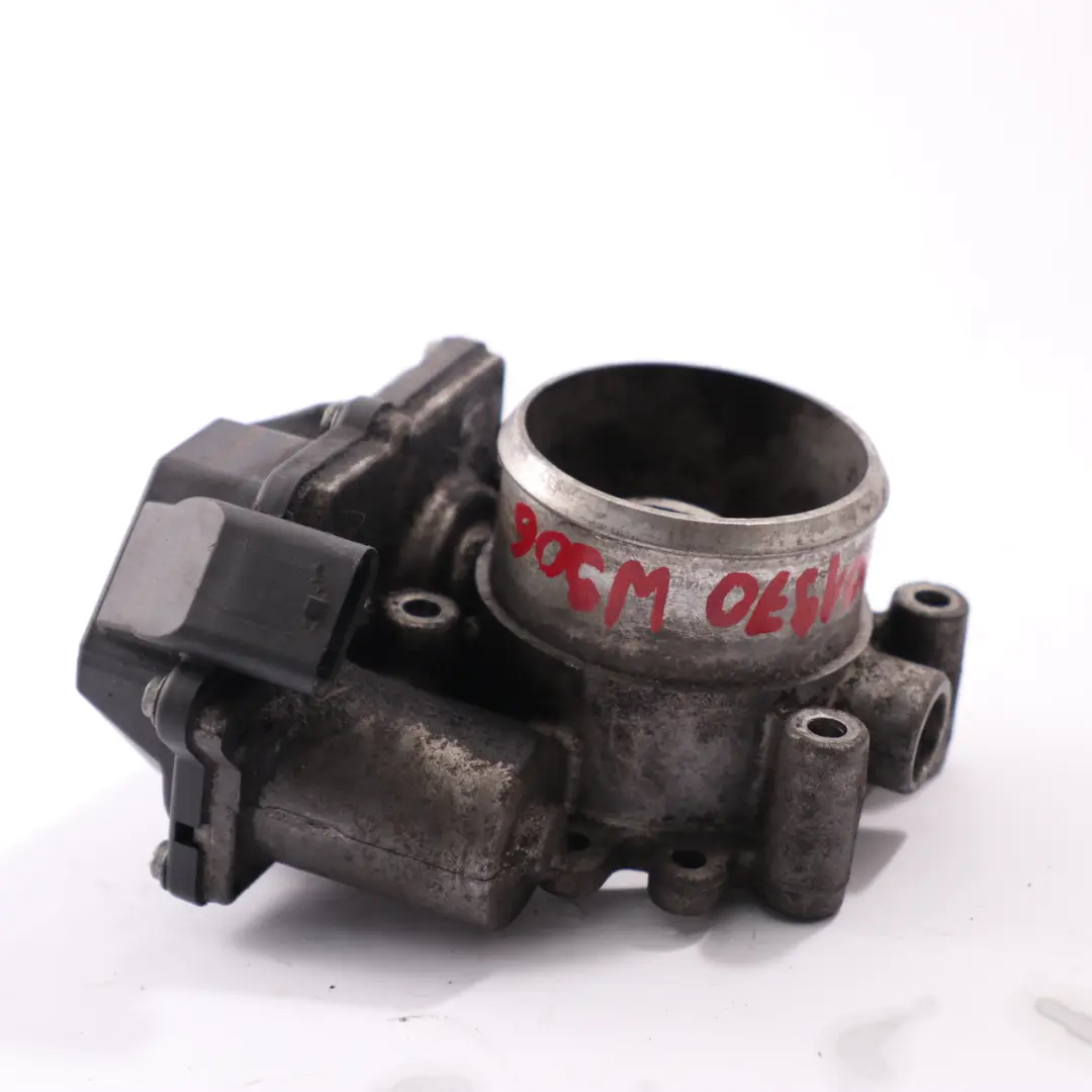 OM646 Przepustnica A6460901070 do Mercedes W906 o numerze A6460901970 Mercedes W906 OM646 Przepustnica A6460901070 - SKU A6460901970 - Numer Części A6460901970