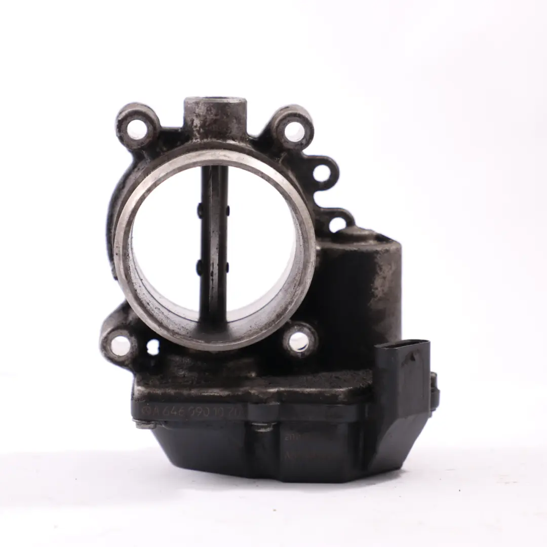 OM646 Diesel Clapet de corps de papillon A6460901070 pour Mercedes Sprinter W906 à propos du numéro de pièce A6460901970 Mercedes Sprinter W906 OM646 Diesel Clapet de corps de papillon A6460901070 - SKU A6460901970 - Numéro de pièce A6460901970