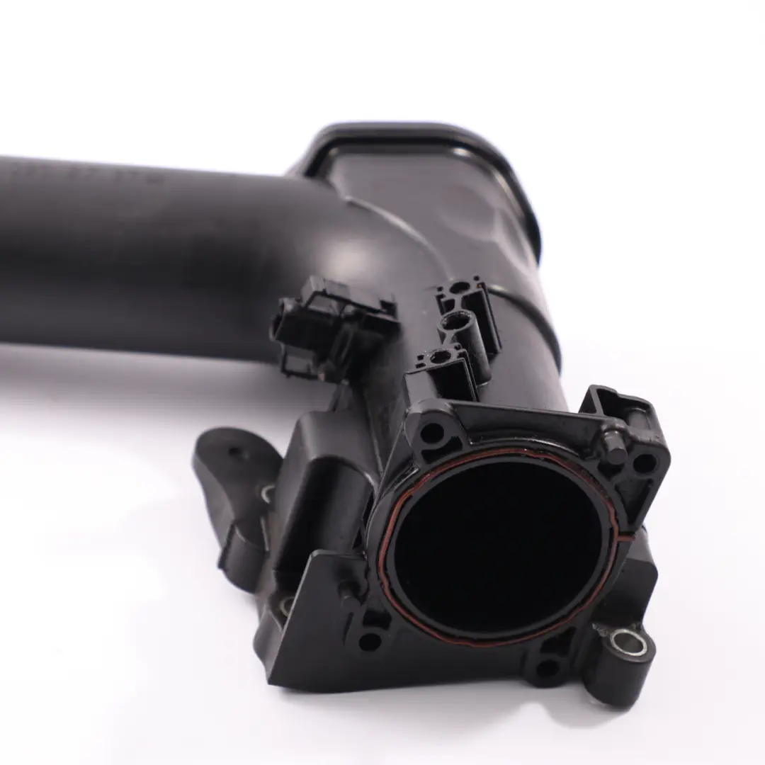 OM646 Tubo de admisión aire Tubo de manguera para Mercedes Sprinter W906 con número de pieza A6460902737 Mercedes Sprinter W906 OM646 Tubo de admisión aire Tubo de manguera - SKU A6460902737 - Número de pieza A6460902737