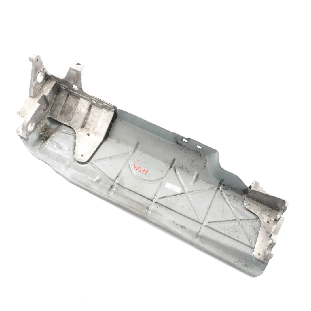 Mercedes W211 Diesel OM646 Caja del Filtro de Aire Delantero Soporte - SKU A6460941241 - Número de pieza A6460941241