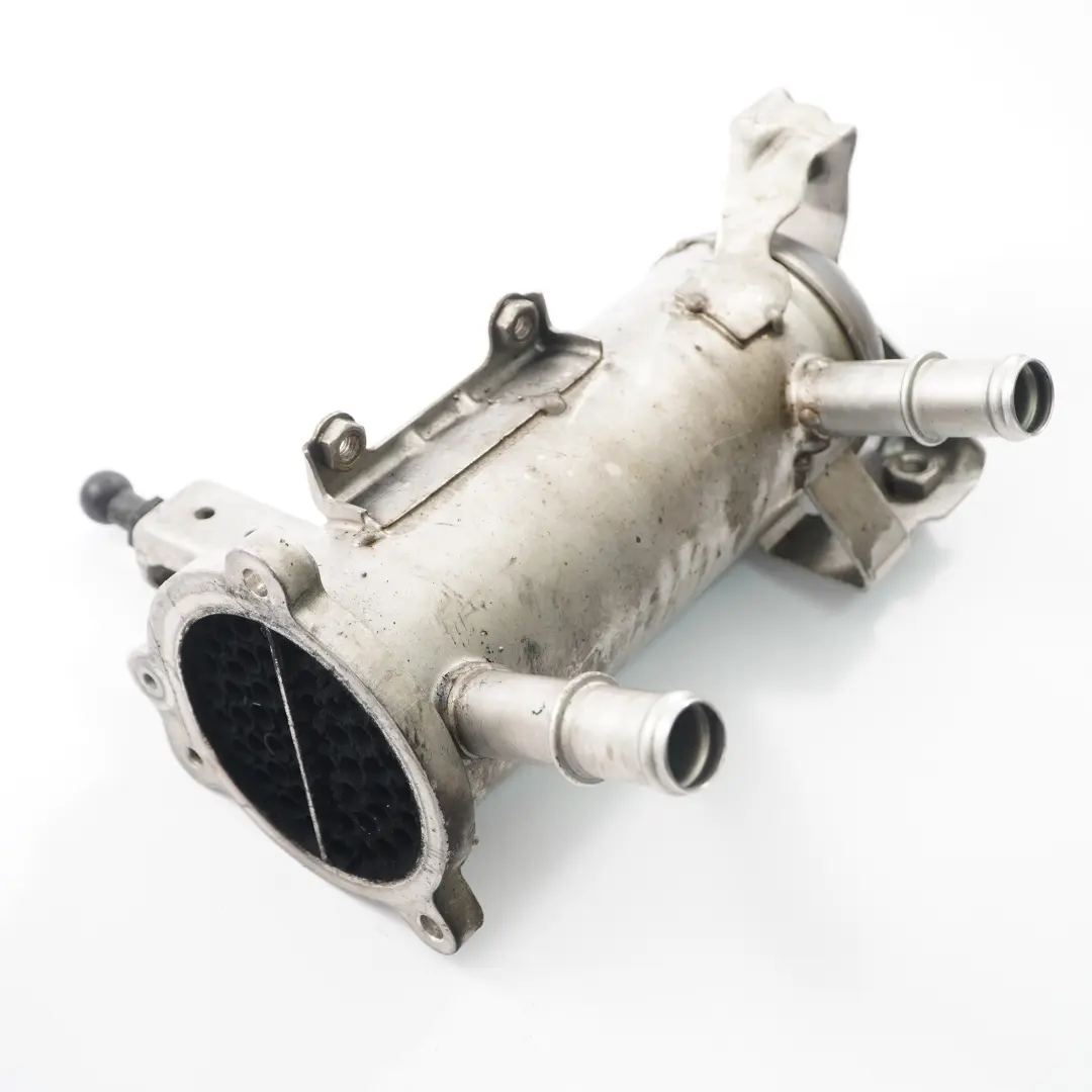 Refroidisseur Mercedes W204 W211 OM646 Refroidisseur gaz d'échappement EGR pour à propos du numéro de pièce A6461400675 Refroidisseur Mercedes W204 W211 OM646 Refroidisseur gaz d'échappement EGR - SKU A6461400675 - Numéro de pièce A6461400675
