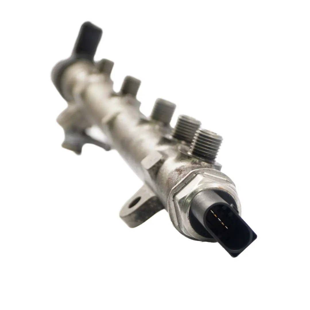 Exhaust Cooler EGR Heat Exchanger OM646 Diesel to Mercedes W204 W211 with Part number A6461401508 Mercedes W204 W211 Exhaust Cooler EGR Heat Exchanger OM646 Diesel - SKU A6461401508 - Part number A6461401508