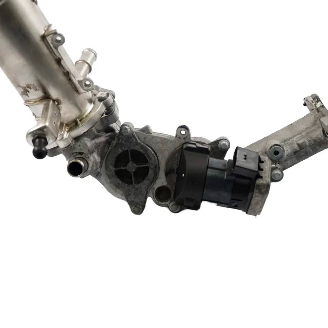 OM646 AGR Abgaskühler Kühler für Mercedes C E W204 W211 mit Teilenummer A6461401508 Mercedes C E W204 W211 OM646 AGR Abgaskühler Kühler - SKU A6461401508 - Teilenummer A6461401508