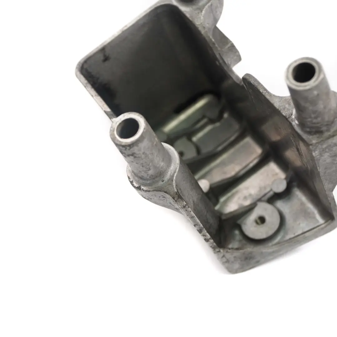 Mercedes-Benz Vito W639 OM646 Motor Filtro De Combustible Soporte para con número de pieza A6461420042 Mercedes-Benz Vito W639 OM646 Motor Filtro De Combustible Soporte - SKU A6461420042 - Número de pieza A6461420042