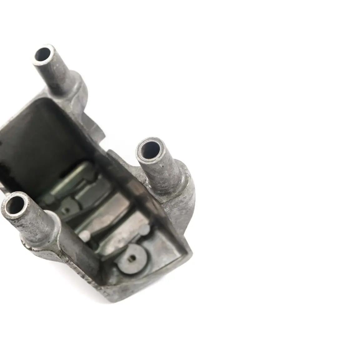 Mercedes Vito W639 OM646 Staffa montaggio filtro carburante motore - SKU A6461420042 - Numero di parte A6461420042