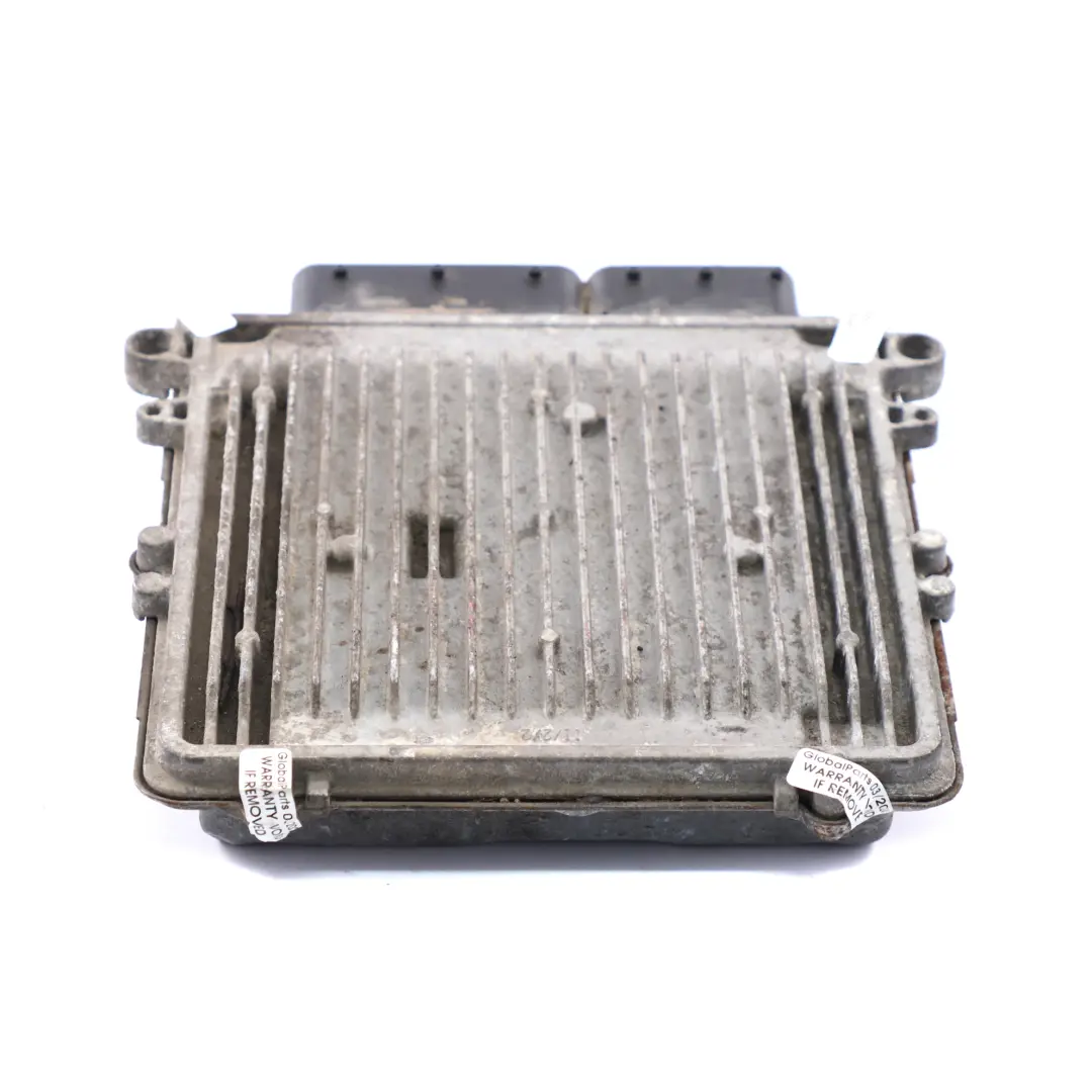 646.985 109HP Module l'unité moteur ECU Manuel pour Mercedes W906 311 CDI à propos du numéro de pièce A6461500477 Mercedes W906 311 CDI 646.985 109HP Module l'unité moteur ECU Manuel - SKU A6461500477 - Numéro de pièce A6461500477