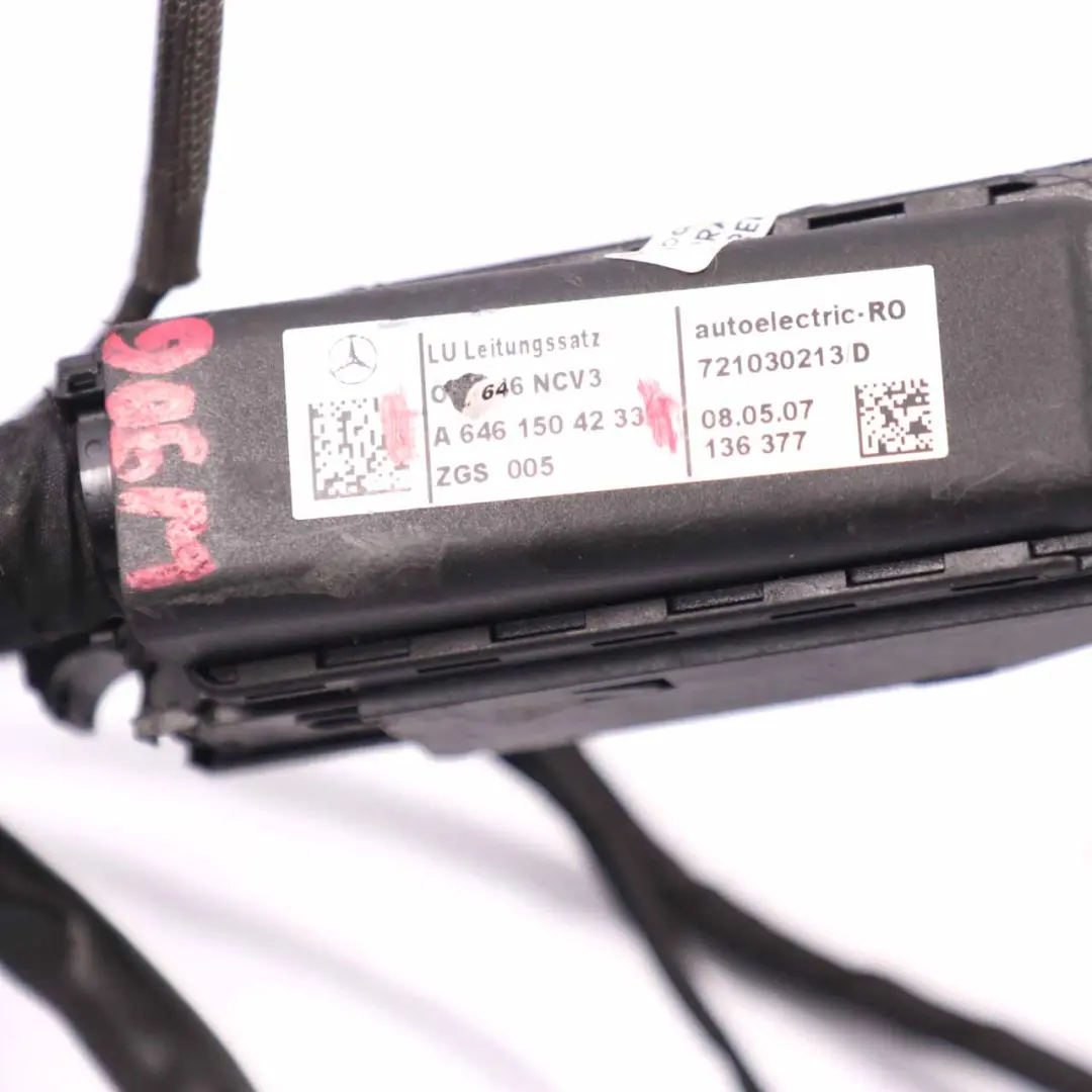 OM646 Diesel Engine Wiring Harness Loom Cable to Mercedes Sprinter W906 with Part number A6461504233 Mercedes Sprinter W906 OM646 Diesel Engine Wiring Harness Loom Cable - SKU A6461504233 - Part number A6461504233