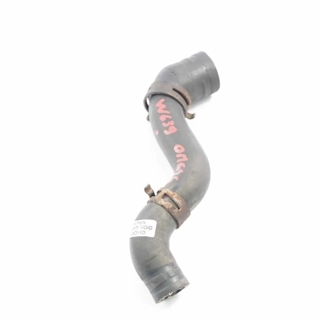 Mercedes W639 OM646 Echangeur de Chaleur Tuyau d'Eau Refroidissement - SKU A6462030282 - Numéro de pièce A6462030282