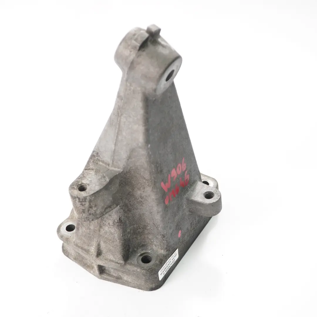 OM646 Diesel Motorlager Halterung Halter Rechts für Mercedes W906 mit Teilenummer A6462230304 Mercedes W906 OM646 Diesel Motorlager Halterung Halter Rechts - SKU A6462230304 - Teilenummer A6462230304