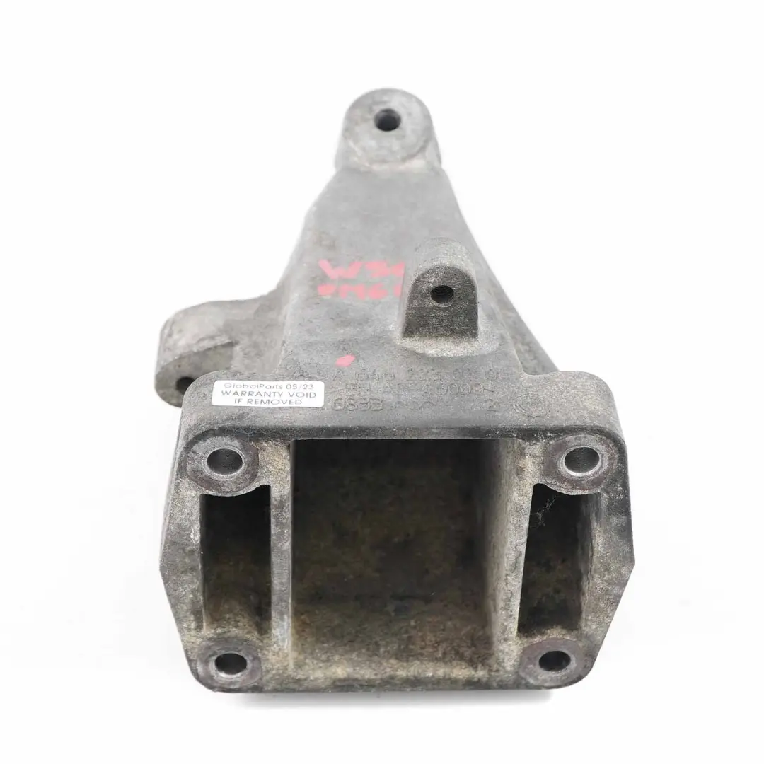 Mount Bracket Support Diesel OM646 Right O/S to Mercedes W906 Engine with Part number A6462230304 Mercedes W906 Engine Mount Bracket Support Diesel OM646 Right O/S - SKU A6462230304 - Part number A6462230304
