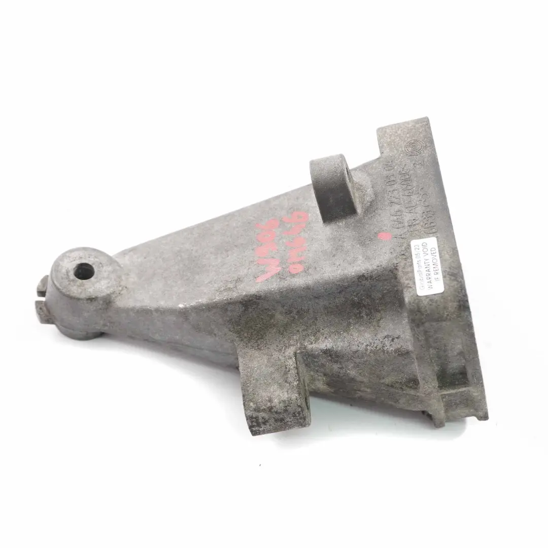 OM646 Diesel Cuscinetti Del Motore Supporto Dx per Mercedes W212 con numero di parte A6462230304 Mercedes W212 OM646 Diesel Cuscinetti Del Motore Supporto Dx - SKU A6462230304 - Numero di parte A6462230304