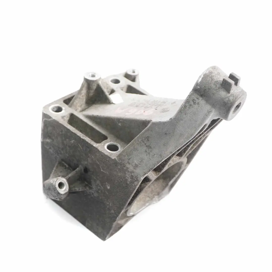 OM646 Motor halterung links Halterung für Mercedes Sprinter W906 mit Teilenummer A6462230404 Mercedes Sprinter W906 OM646 Motor halterung links Halterung - SKU A6462230404 - Teilenummer A6462230404