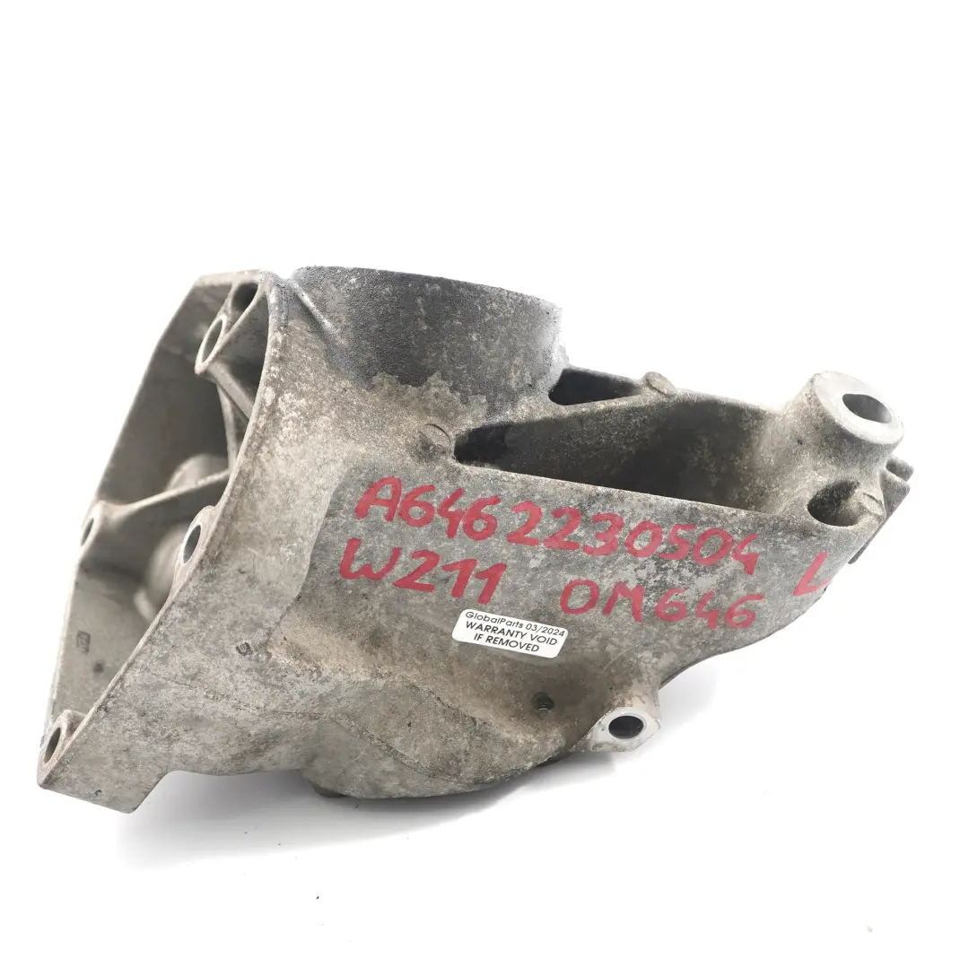 Vettore Mercedes W211 Diesel OM646 Supporto motore sinistro per con numero di parte A6462230504 Vettore Mercedes W211 Diesel OM646 Supporto motore sinistro - SKU A6462230504 - Numero di parte A6462230504