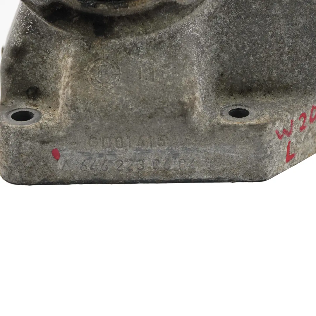 Mercedes-Benz W204 OM646 Diesel Cuscinetti Del Motore Supporto SX - SKU A6462230604 - Numero di parte A6462230604
