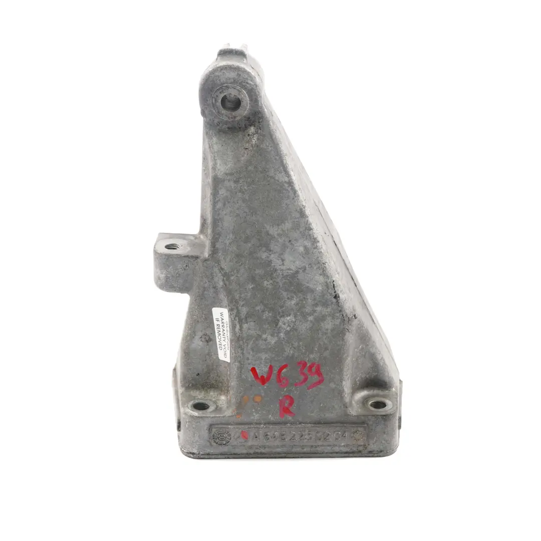 Mercedes Vito W639 OM646 Diesel Engine Mount Bracket Right O/S A6462230204 - SKU A6462230804 - Part number A6462230804