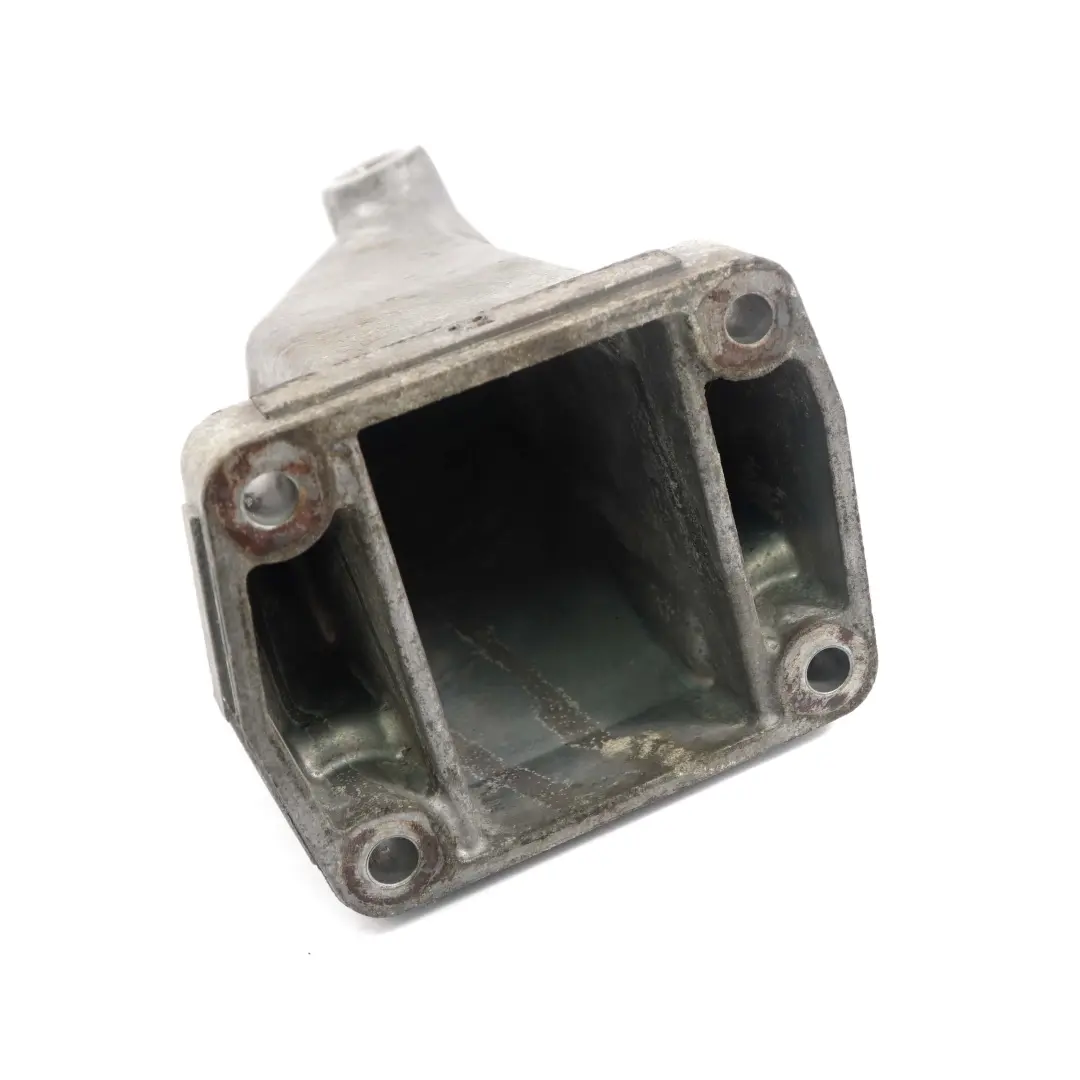 OM646 Support de Moteur Diesel Droit A6462230204 pour Mercedes W639 à propos du numéro de pièce A6462230804 Mercedes W639 OM646 Support de Moteur Diesel Droit A6462230204 - SKU A6462230804 - Numéro de pièce A6462230804