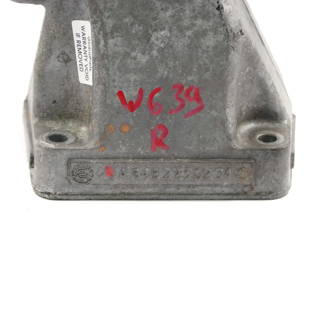 OM646 Diesel Engine Mount Bracket Right O/S A6462230204 to Mercedes Vito W639 with Part number A6462230804 Mercedes Vito W639 OM646 Diesel Engine Mount Bracket Right O/S A6462230204 - SKU A6462230804 - Part number A6462230804
