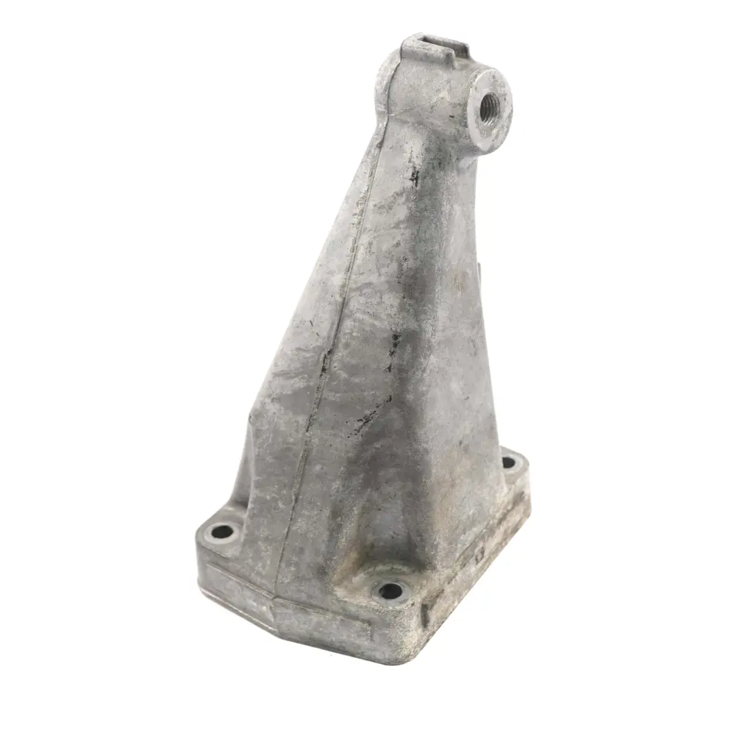 OM646 Staffa Montaggio Motore Diesel Destra A6462230204 per Mercedes W639 con numero di parte A6462230804 Mercedes W639 OM646 Staffa Montaggio Motore Diesel Destra A6462230204 - SKU A6462230804 - Numero di parte A6462230804