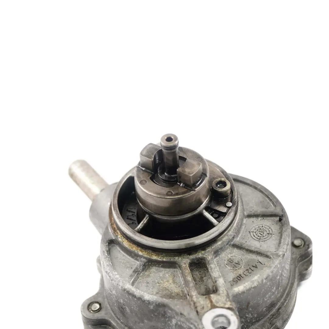  Mercedes-Benz C E Vito W203 W211 W639 OM646 Diesel Vacuum Pump - SKU A6462300165 - Part number A6462300165