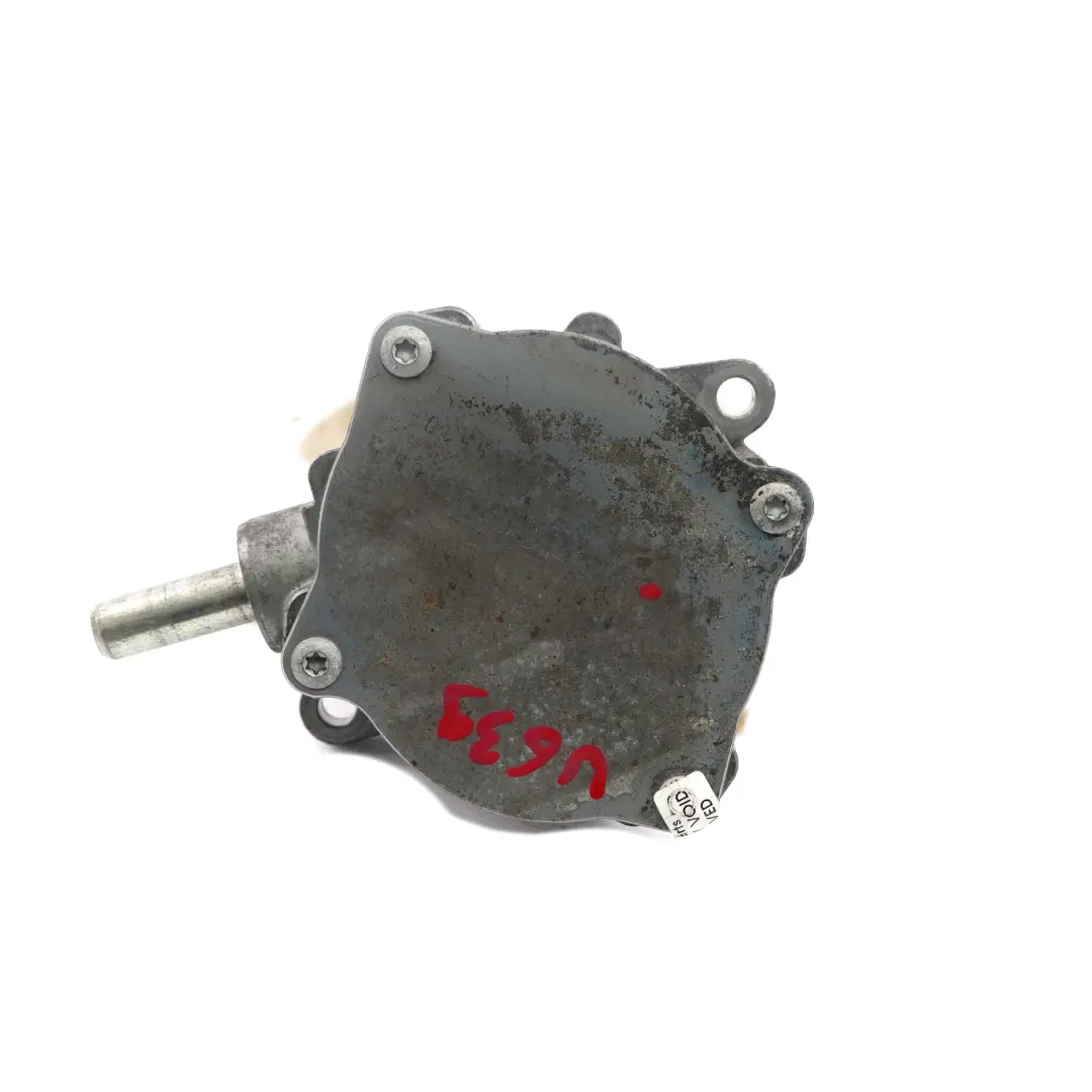 OM646 Diesel Engine Vacuum Pump to Mercedes W203 W211 Vito W639 with Part number A6462300365 Mercedes W203 W211 Vito W639 OM646 Diesel Engine Vacuum Pump - SKU A6462300365 - Part number A6462300365