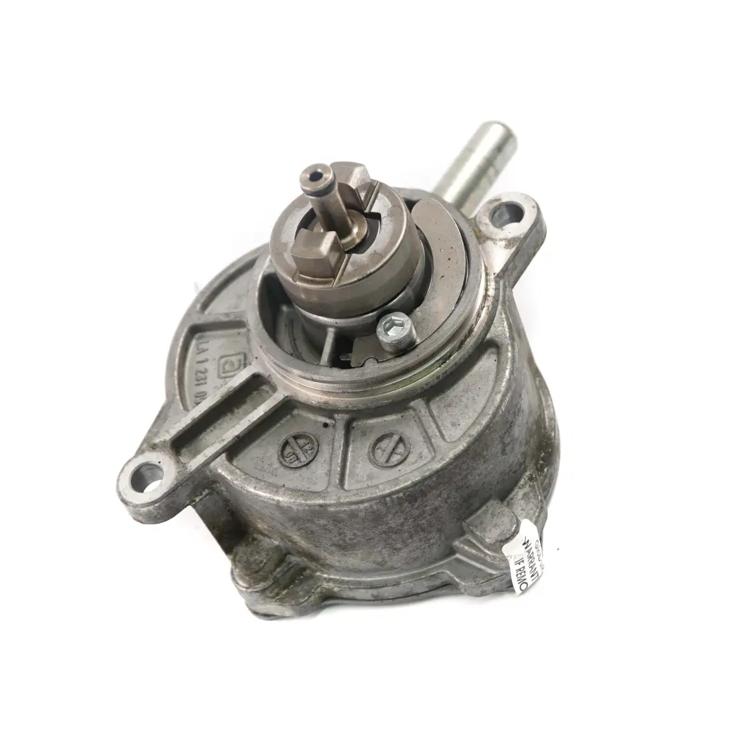 OM646 Diesel Motor Vakuum Pumpe für Mercedes W203 W211 Vito W639 mit Teilenummer A6462300365 Mercedes W203 W211 Vito W639 OM646 Diesel Motor Vakuum Pumpe - SKU A6462300365 - Teilenummer A6462300365