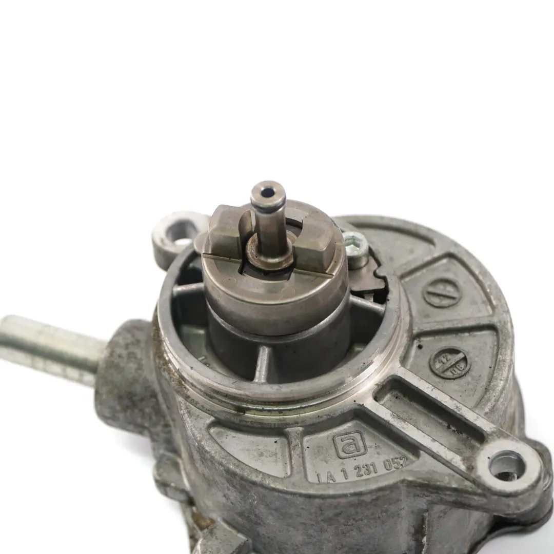 Mercedes W203 W211 Vito W639 OM646 Motore Diesel Pompa Vuoto - SKU A6462300365 - Numero di parte A6462300365