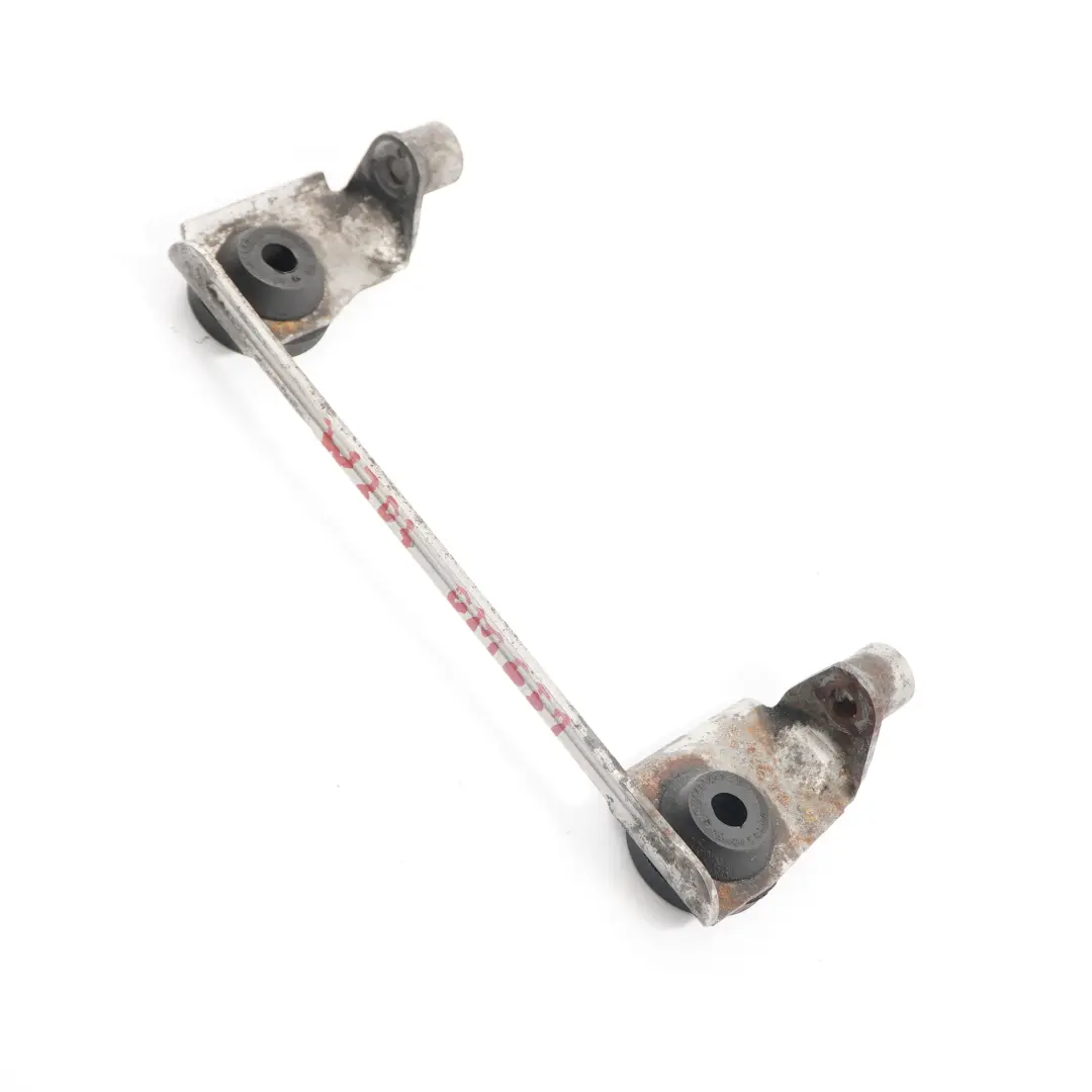  Support Moteur Mercedes W204 W212 Support Moteur Couvercle - SKU A6510100040 - Numéro de pièce A6510100040
