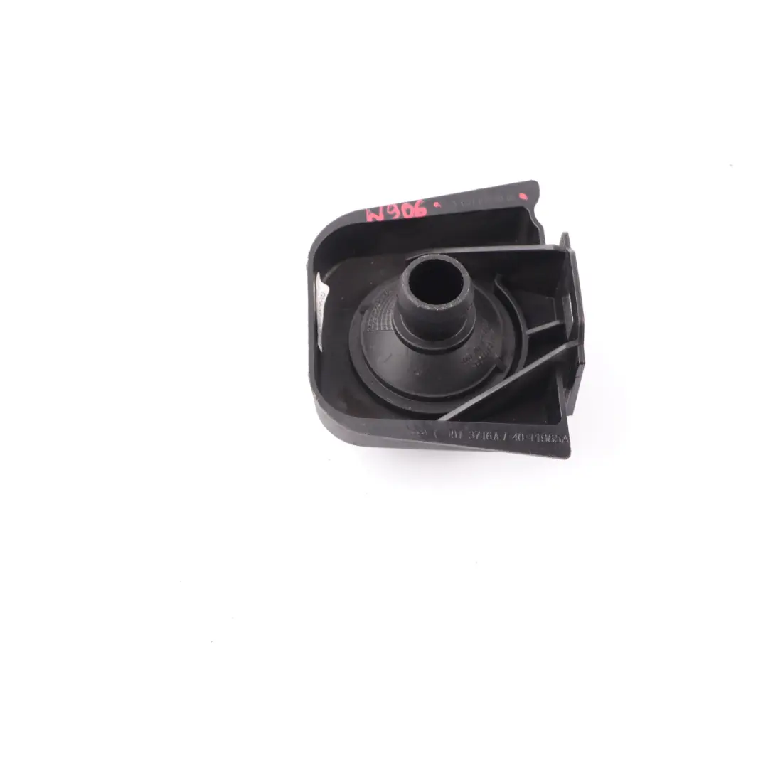 OM651 Bouchon Remplissage D'Huile Pour Culase Cylindre Mercedes W639 - SKU A6510100069-1 - Numéro de pièce A6510100069