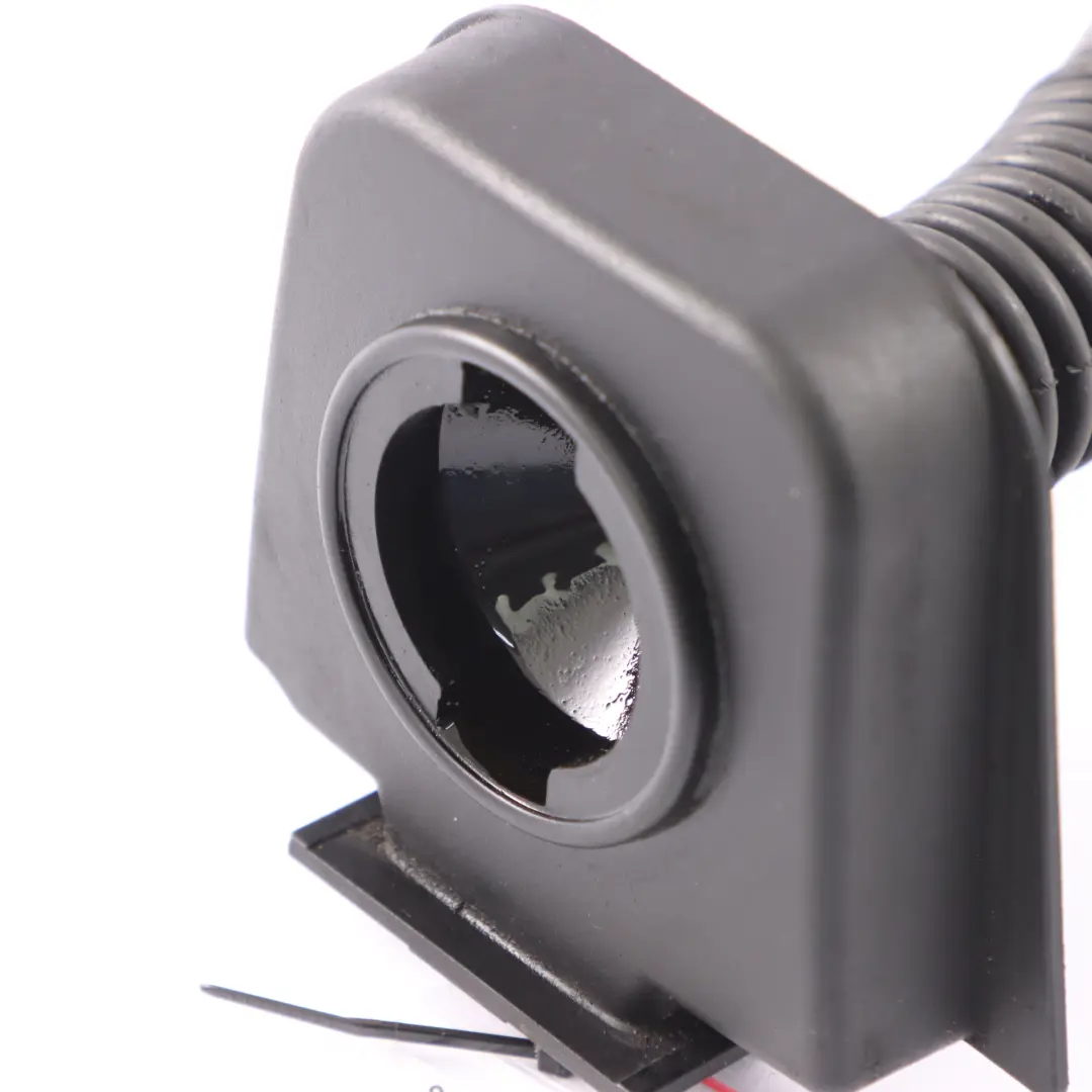 Cuello de llenado de aceite Tapa de la culata para Mercedes W639 Diesel con número de pieza A6510100069 Mercedes W639 Diesel Cuello de llenado de aceite Tapa de la culata - SKU A6510100069-2 - Número de pieza A6510100069