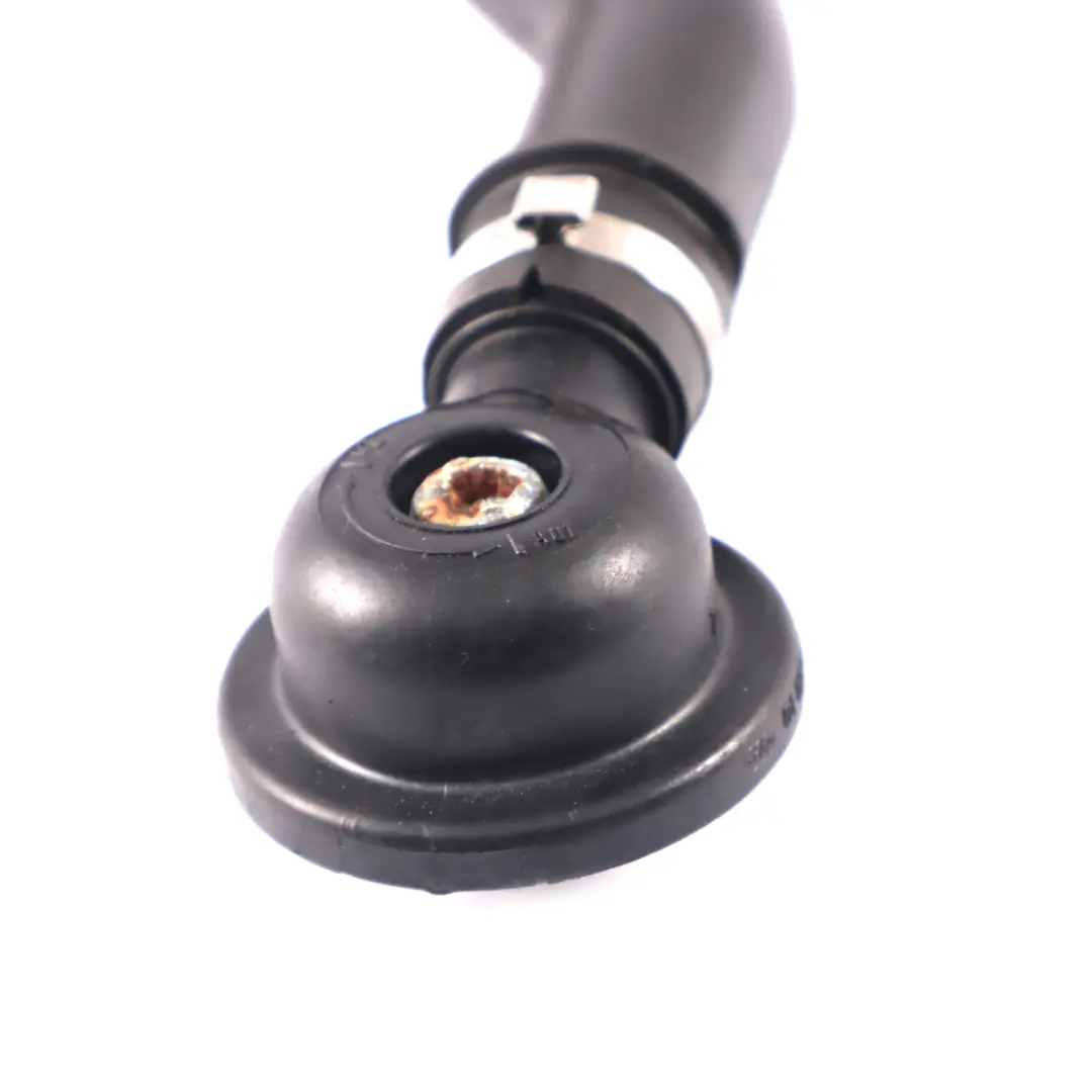 Tube d'huile moteur remplissage Mercedes W906 Sprinter OM651 pour à propos du numéro de pièce A6510100169 Tube d'huile moteur remplissage Mercedes W906 Sprinter OM651 - SKU A6510100169-2 - Numéro de pièce A6510100169