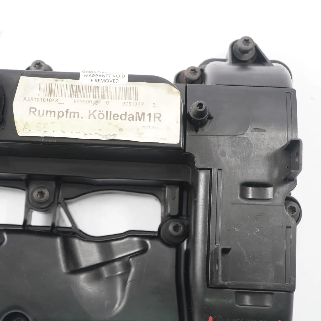 OM651 Coperchio Motore Testa Pannello Bilanciere per Mercedes W639 W906 con numero di parte A6510100230 Mercedes W639 W906 OM651 Coperchio Motore Testa Pannello Bilanciere - SKU A6510100230 - Numero di parte A6510100230