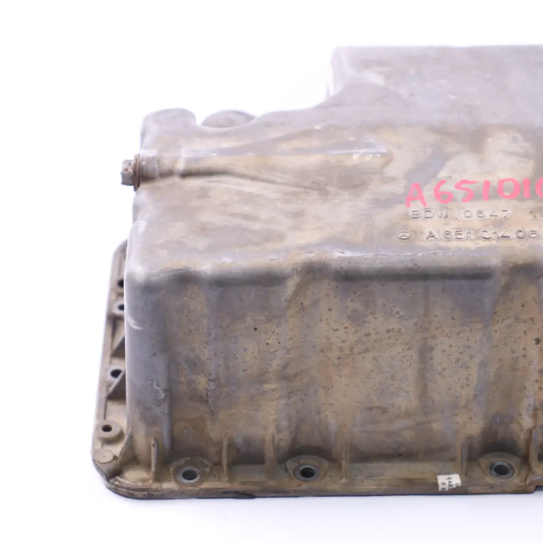 OM651 Dieselmotor Ölwanne A6510140603 für Mercedes W906 mit Teilenummer A6510100313 Mercedes W906 OM651 Dieselmotor Ölwanne A6510140603 - SKU A6510100313 - Teilenummer A6510100313
