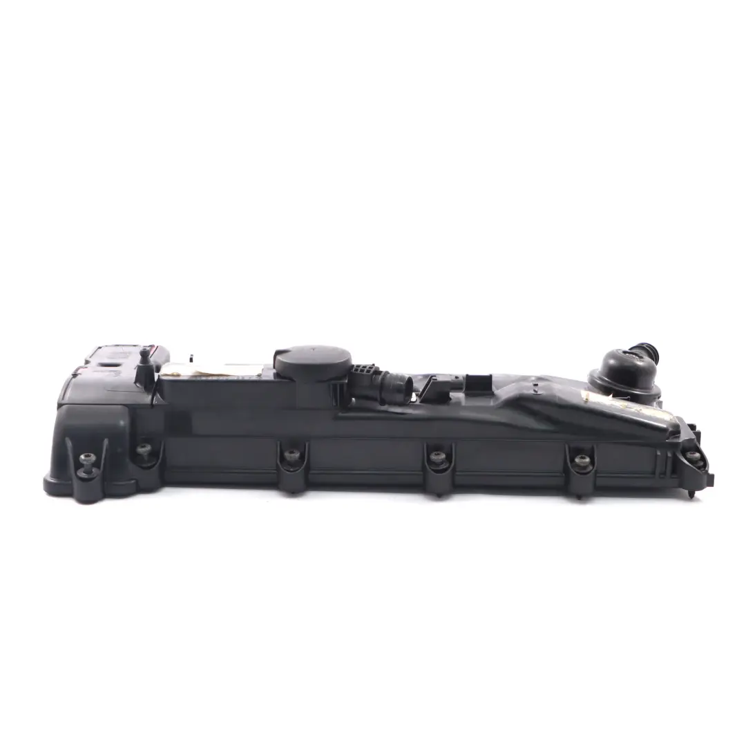 Cylinder Head Cover Mercedes W204 W906 OM651.955 Diesel Engine to with Part number A6510100830 Cylinder Head Cover Mercedes W204 W906 OM651.955 Diesel Engine - SKU A6510100830-1 - Part number A6510100830