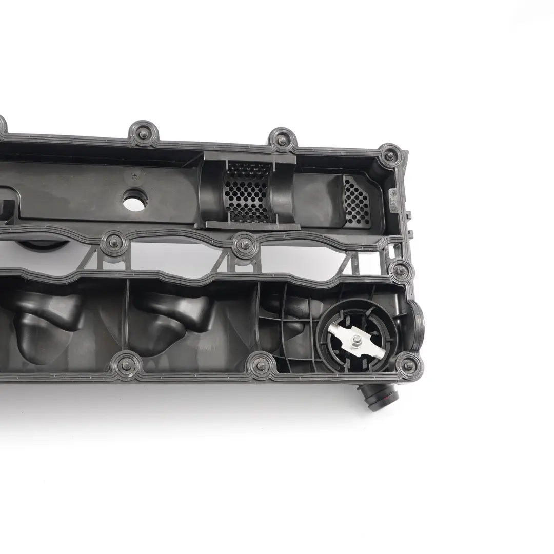  Couvercle de culasse Mercedes W204 W906 OM651.955 Diesel Engine - SKU A6510100830 - Numéro de pièce A6510100830