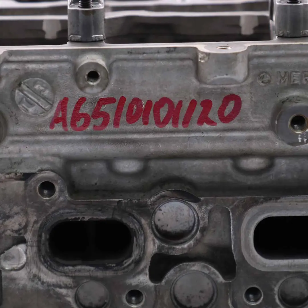 Testa del cilindro Mercedes W906 OM651 Motore diesel per con numero di parte A6510101120 Testa del cilindro Mercedes W906 OM651 Motore diesel - SKU A6510101120 - Numero di parte A6510101120