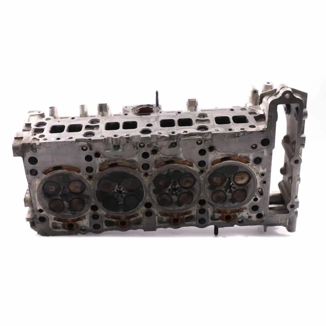 Cylinder Head Mercedes W906 OM651 Diesel Engine to with Part number A6510101120 Cylinder Head Mercedes W906 OM651 Diesel Engine - SKU A6510101120 - Part number A6510101120