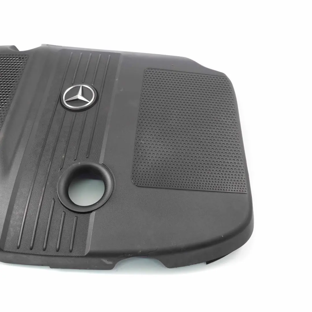 Mercedes W204 W207 W212 OM651 Diesel Motor Motorabdeckung Deckel - SKU A6510101167 - Teilenummer A6510101167