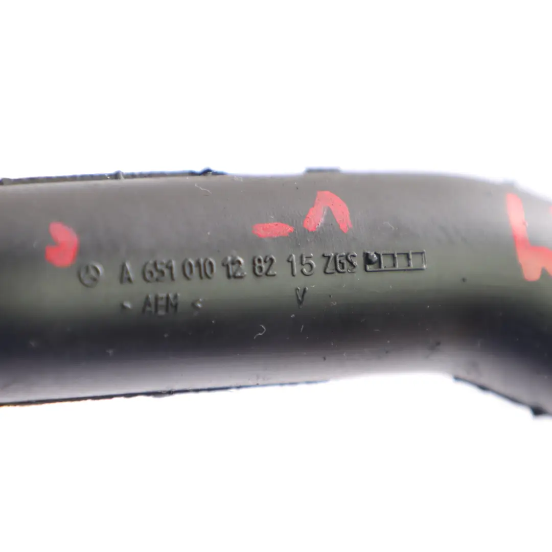 OM651 Rurka Odmy Odpowietrzenie Skrzyni Korbowej do Mercedes Sprinter W906 o numerze A6510101282 Mercedes Sprinter W906 OM651 Rurka Odmy Odpowietrzenie Skrzyni Korbowej - SKU A6510101282-1 - Numer Części A6510101282