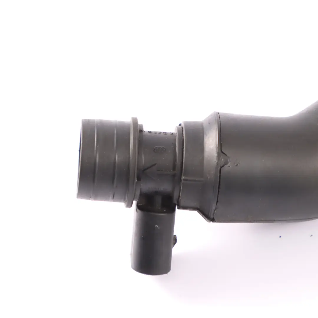 Tuyau d'évent Mercedes Vito W447 OM651 Ligne de reniflard du moteur  - SKU A6510101782 - Numéro de pièce A6510101782