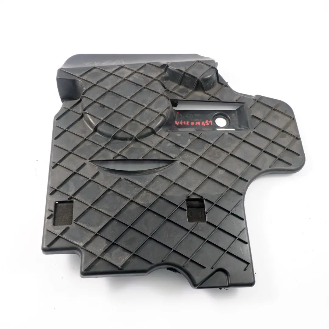 Panneau de carter OM651 Diesel pour Mercedes W212 à propos du numéro de pièce A6510101867 Mercedes W212 Panneau de carter OM651 Diesel - SKU A6510101867 - Numéro de pièce A6510101867