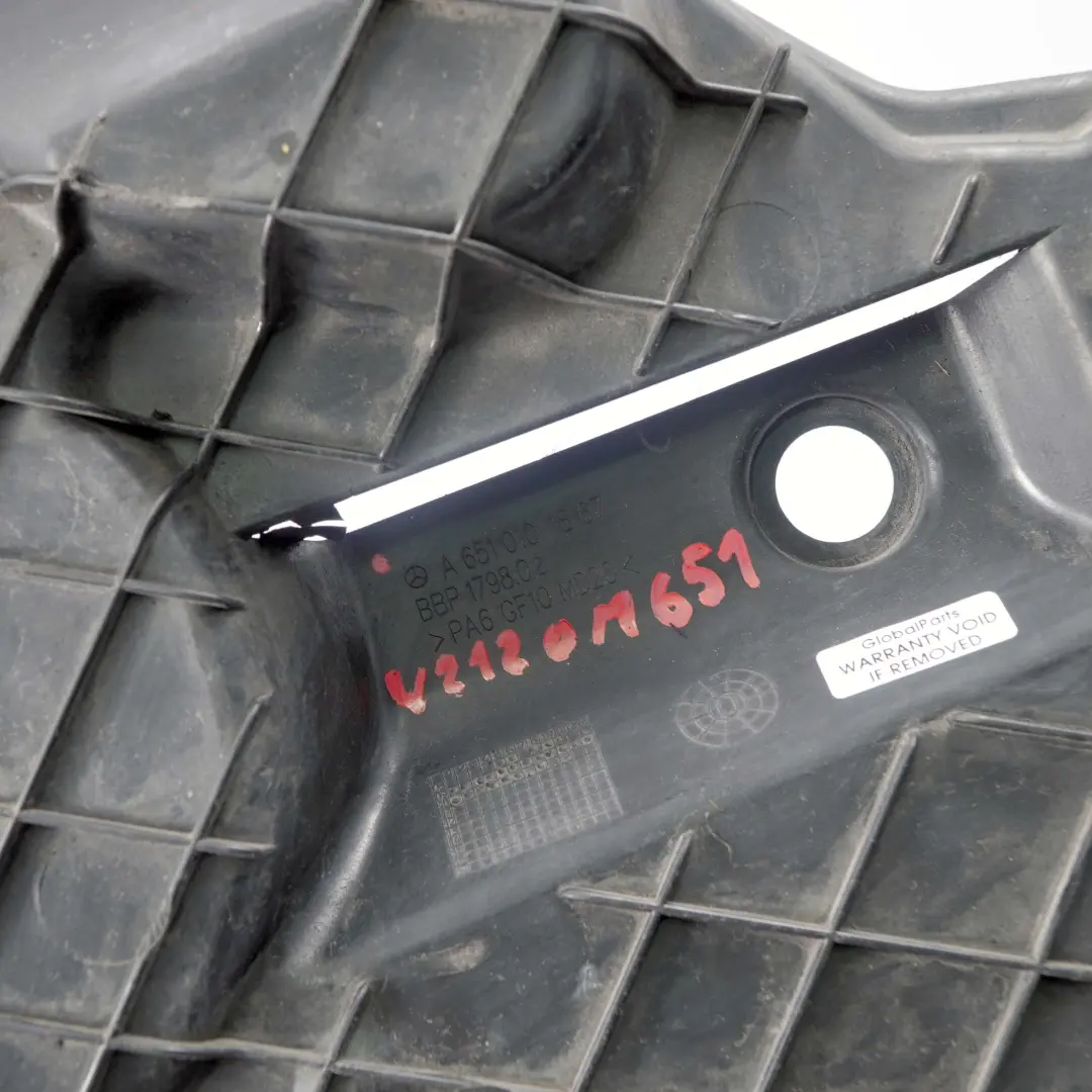 Panneau de carter OM651 Diesel pour Mercedes W212 à propos du numéro de pièce A6510101867 Mercedes W212 Panneau de carter OM651 Diesel - SKU A6510101867 - Numéro de pièce A6510101867