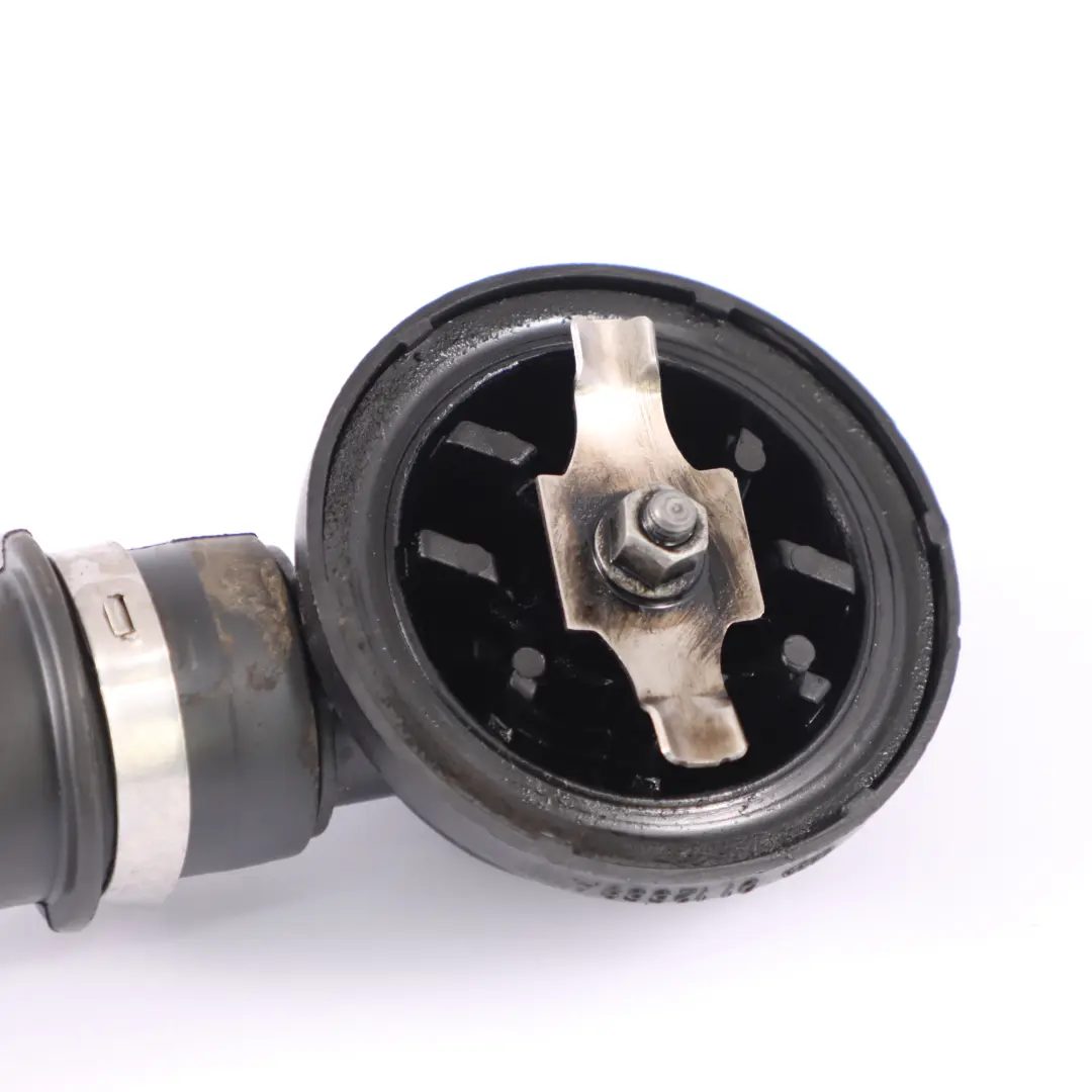 Tube de remplissage d'huile Mercedes Vito W447 Diesel OM651 pour à propos du numéro de pièce A6510105110 Tube de remplissage d'huile Mercedes Vito W447 Diesel OM651 - SKU A6510105110 - Numéro de pièce A6510105110