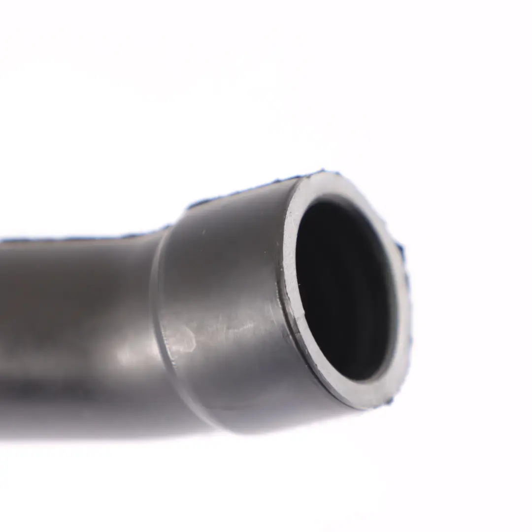  Tuyau d'aération Mercedes W205 Diesel OM651 Tube d'aération - SKU A6510105811 - Numéro de pièce A6510105811