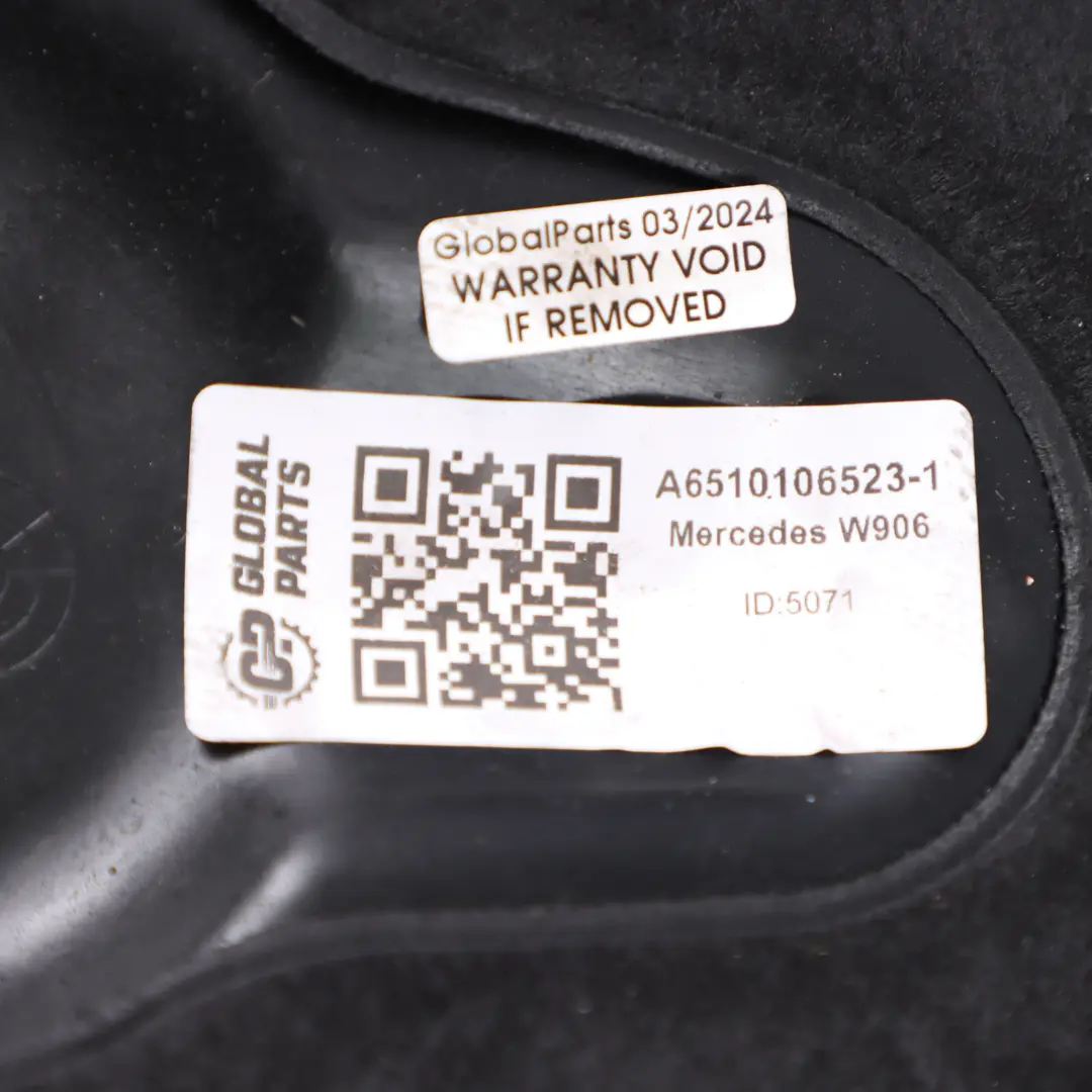 Couvercle du moteur Mercedes W906 Diesel OM651 Isolation du moteur pour à propos du numéro de pièce A6510106523 Couvercle du moteur Mercedes W906 Diesel OM651 Isolation du moteur - SKU A6510106523-1 - Numéro de pièce A6510106523