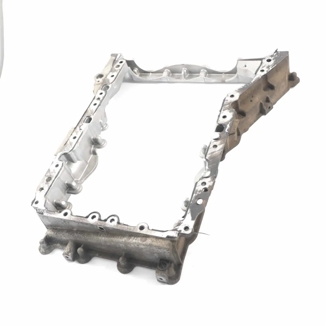  Support de carter d'huile Mercedes W204 W212 OM651 Diesel - SKU A6510140302 - Numéro de pièce A6510140302