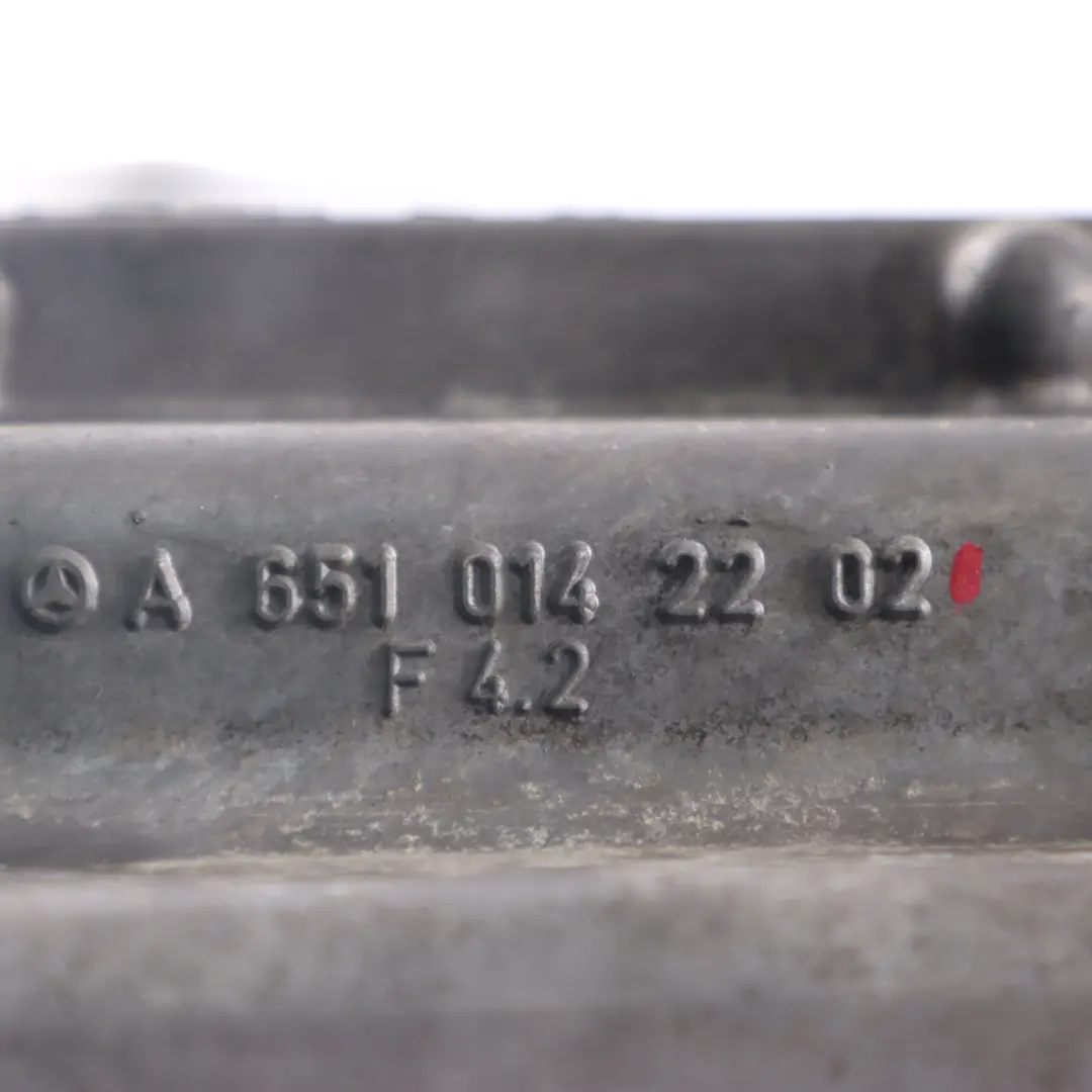 Coppa Dell'Olio Mercedes W639 W906 OM651 Diesel Pan Parte Superiore A6510142202 per con numero di parte A6510140800 Coppa Dell'Olio Mercedes W639 W906 OM651 Diesel Pan Parte Superiore A6510142202 - SKU A6510140800-1 - Numero di parte A6510140800