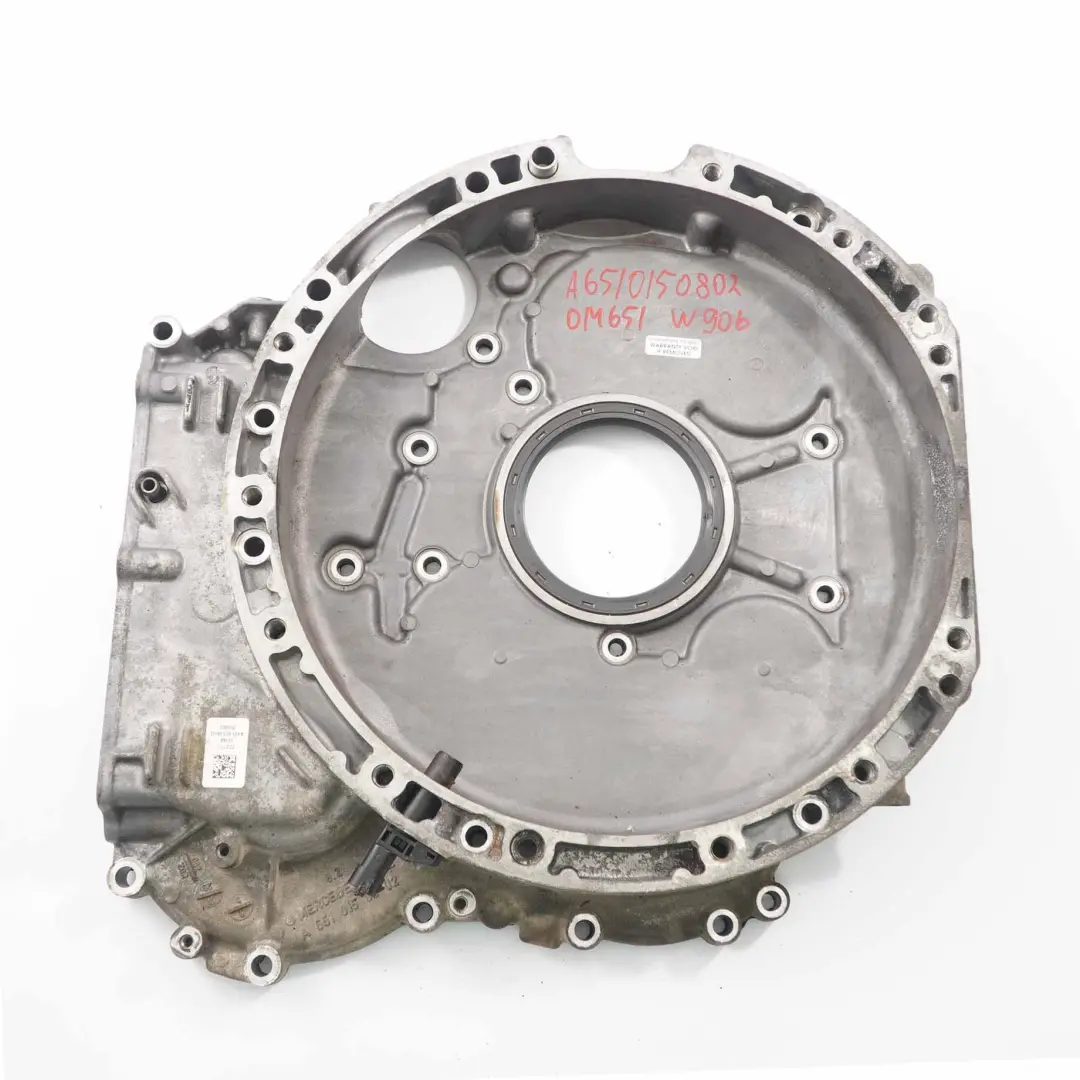 OM651 Tapa del cigüeñal Caja sincronización motor para Mercedes W906 con número de pieza A6510150802 Mercedes W906 OM651 Tapa del cigüeñal Caja sincronización motor - SKU A6510150802 - Número de pieza A6510150802