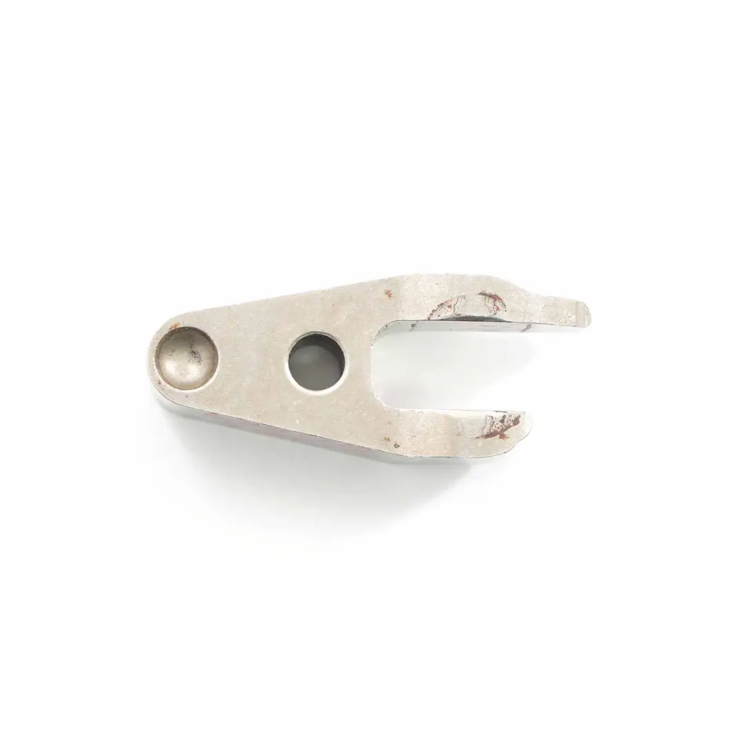 Staffa dell'iniettore Mercedes W204 W212 W906 OM651 Supporto ugello montaggio - SKU A6510160438 - Numero di parte A6510160438