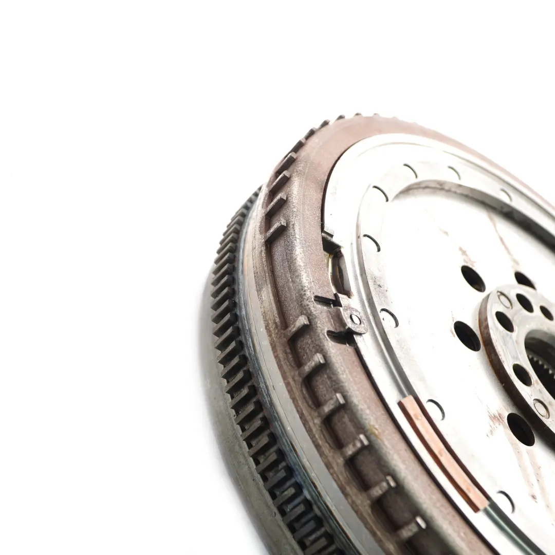 OM651 Zweimassenschwungrad-Getriebe Automatik für Mercedes W176 W246 mit Teilenummer A6510305605 Mercedes W176 W246 OM651 Zweimassenschwungrad-Getriebe Automatik - SKU A6510305605 - Teilenummer A6510305605